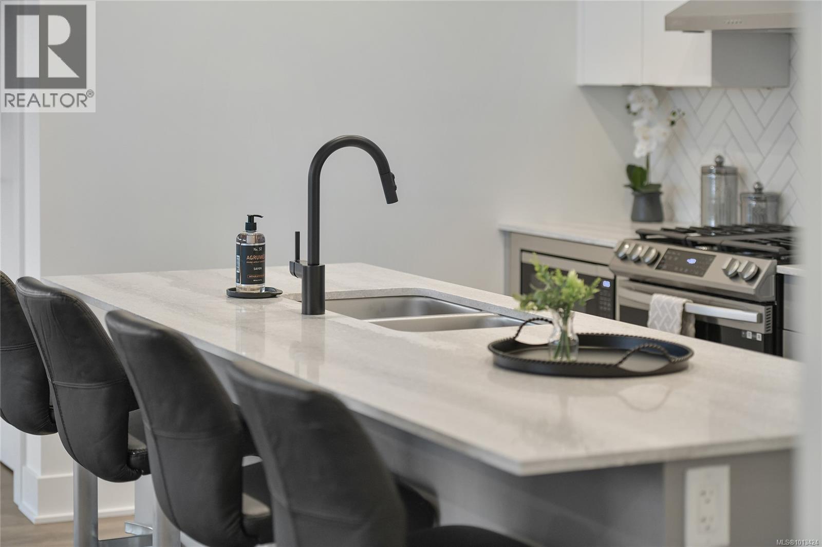 502 1114 Samar Crescent, Langford