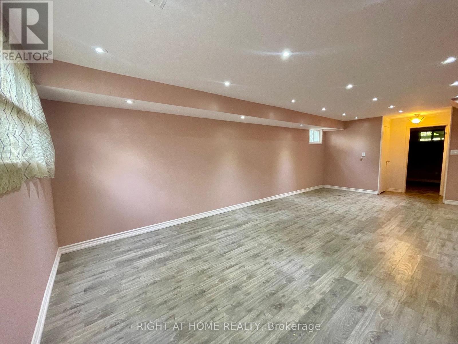 23 POMANDER ROAD - 18
