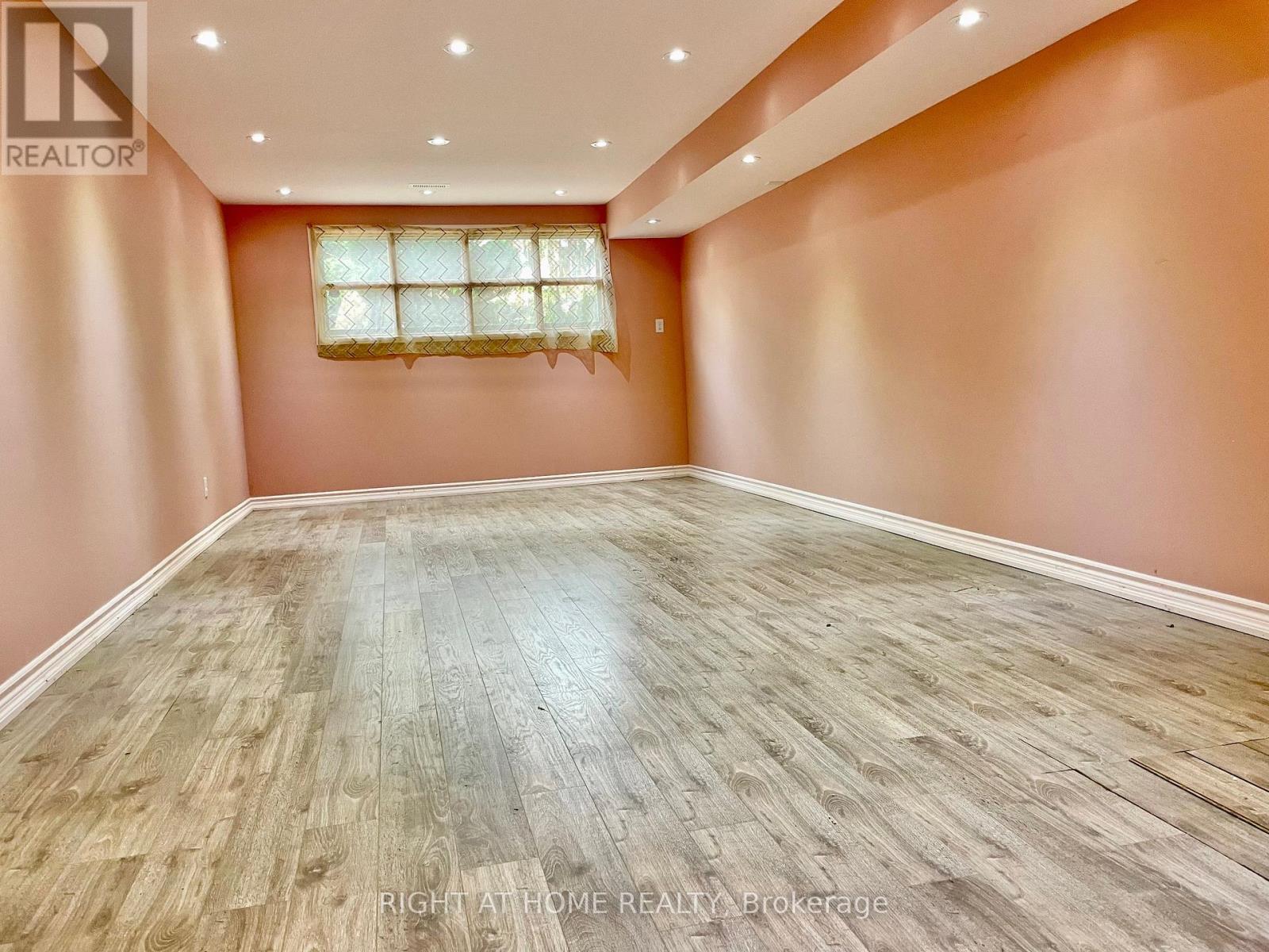 23 POMANDER ROAD - 15