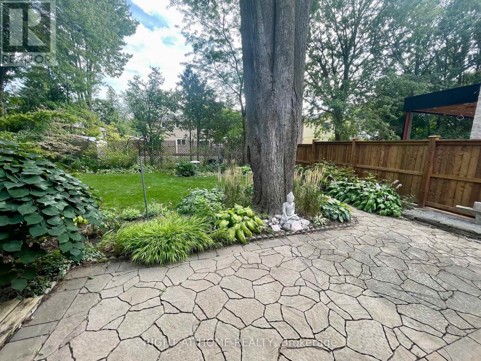 23 POMANDER ROAD - 30