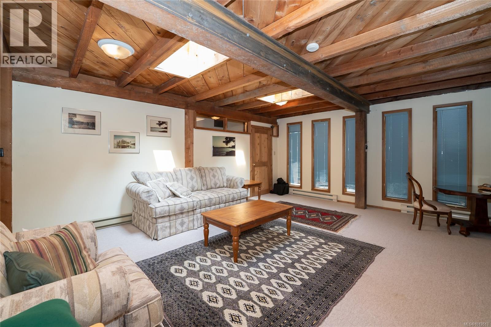 122 Ontario Pl, Salt Spring