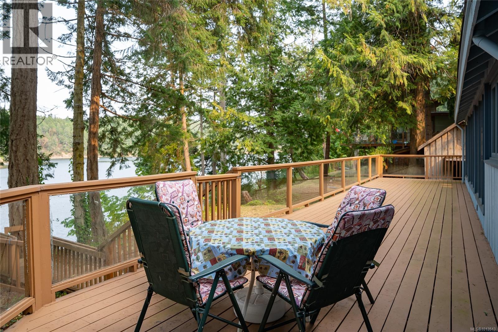 122 Ontario Pl, Salt Spring