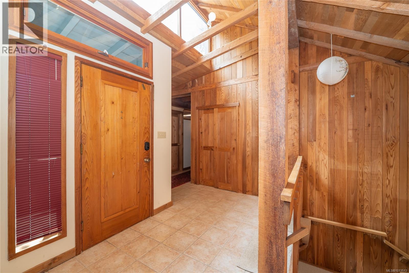 122 Ontario Pl, Salt Spring