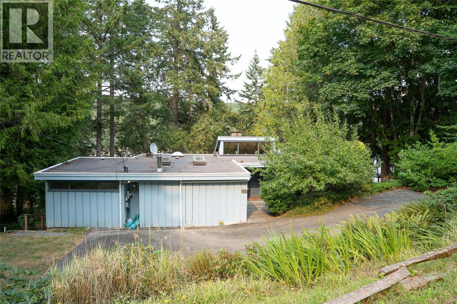 122 Ontario Pl, Salt Spring