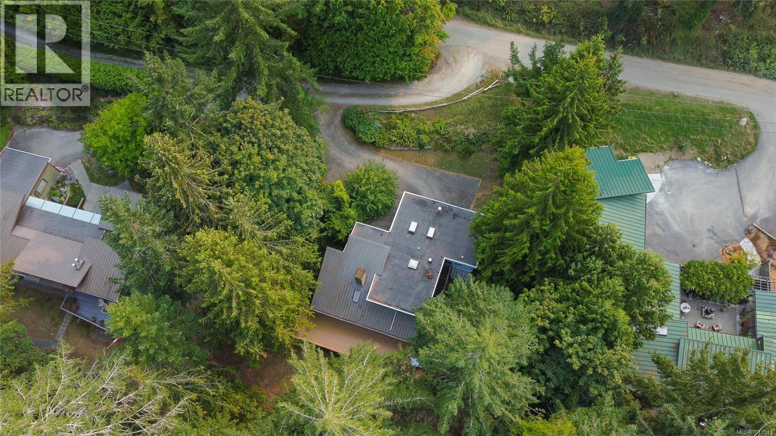122 Ontario Pl, Salt Spring