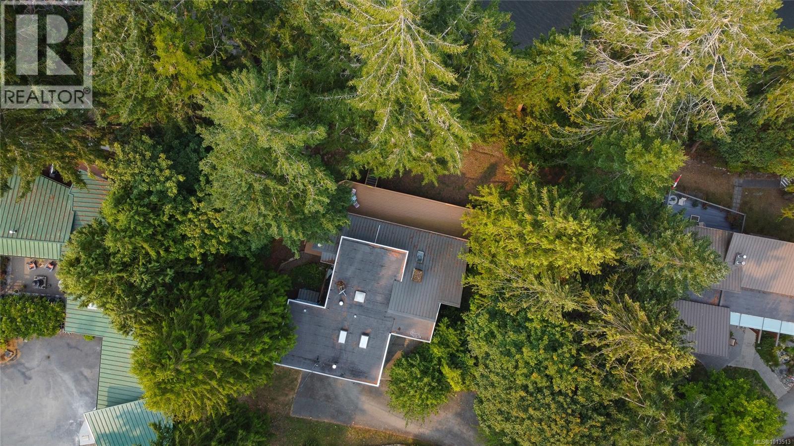122 Ontario Pl, Salt Spring