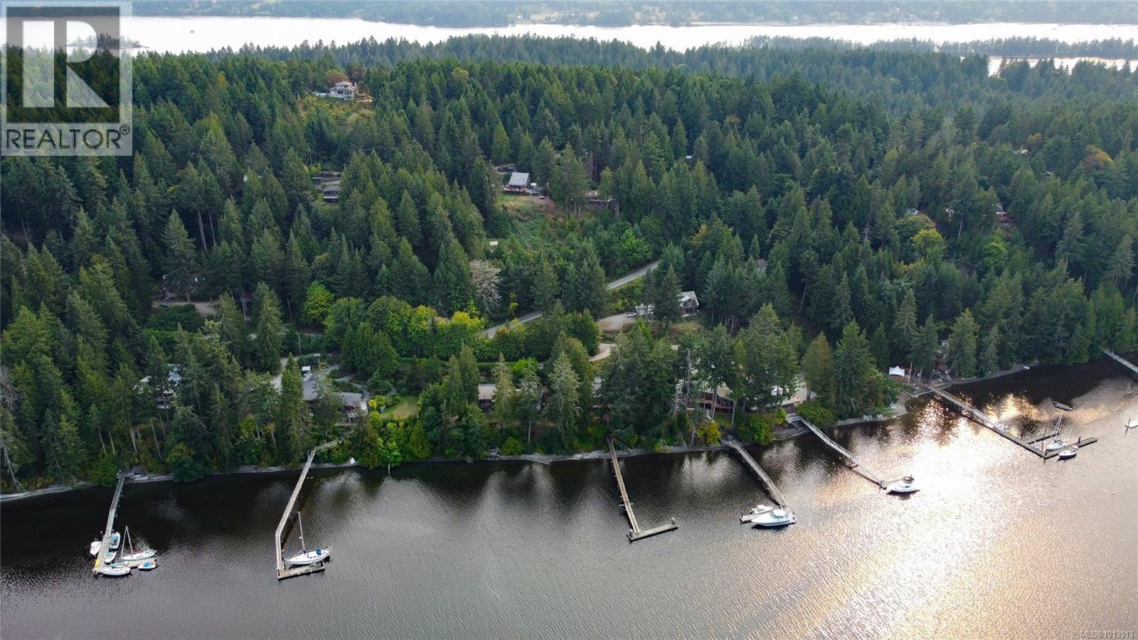 122 Ontario Pl, Salt Spring