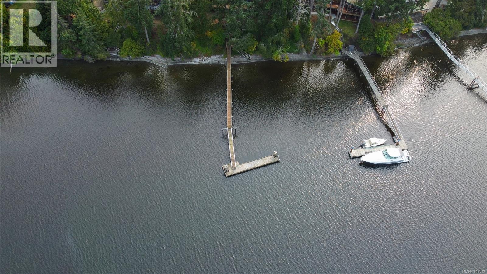 122 Ontario Pl, Salt Spring