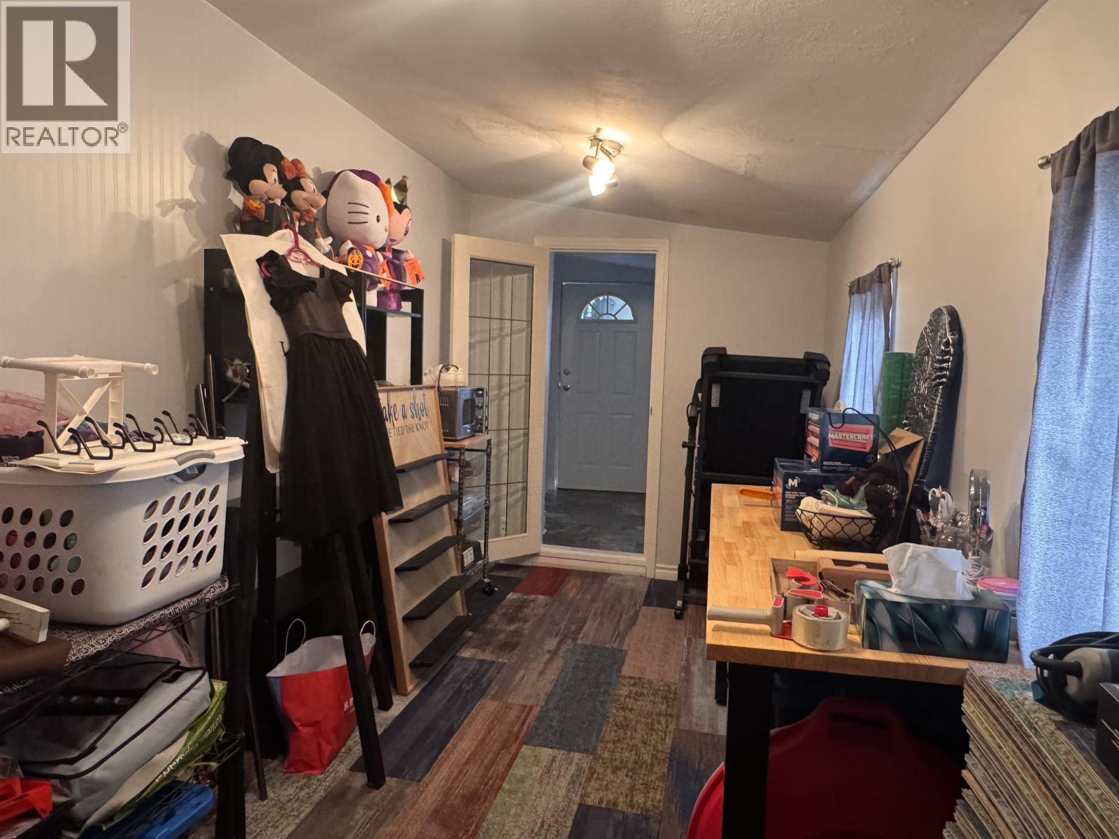 #1-3889 MULLER Avenue, Terrace