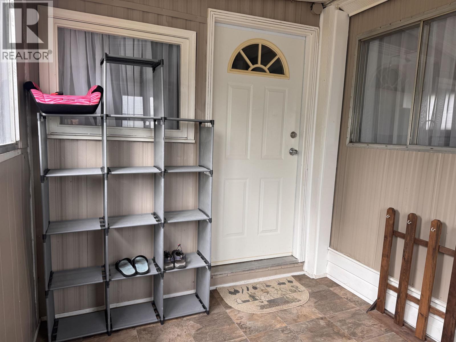 #1-3889 MULLER Avenue, Terrace