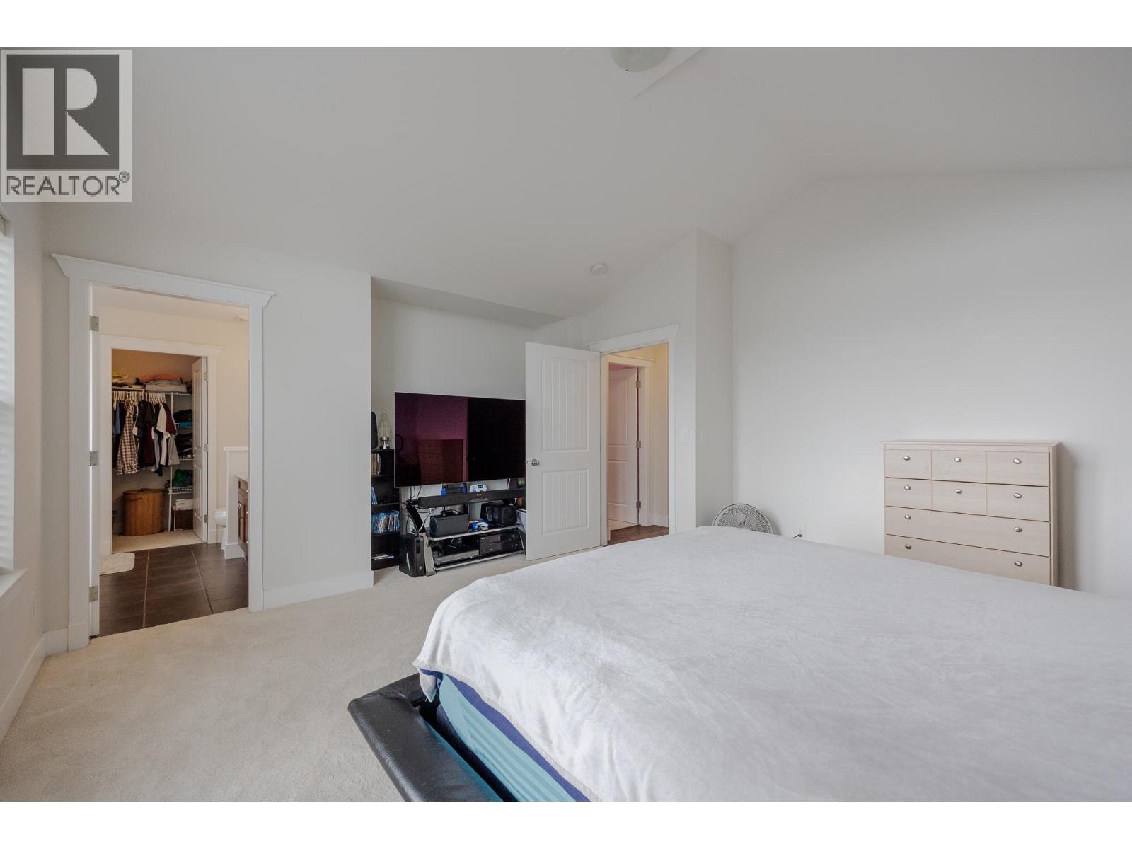 3472 GALLOWAY AVENUE, Coquitlam