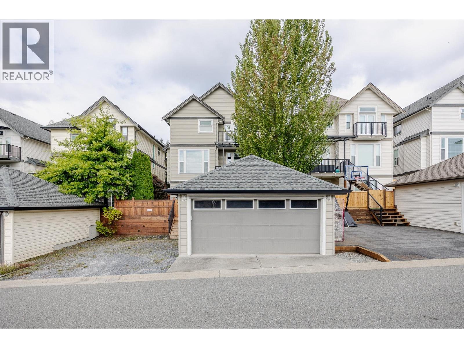 3472 GALLOWAY AVENUE, Coquitlam