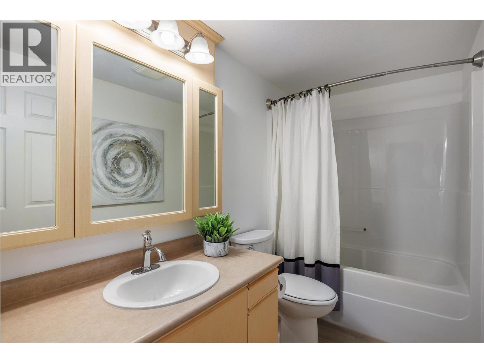  1009 Hudson Road, West Kelowna