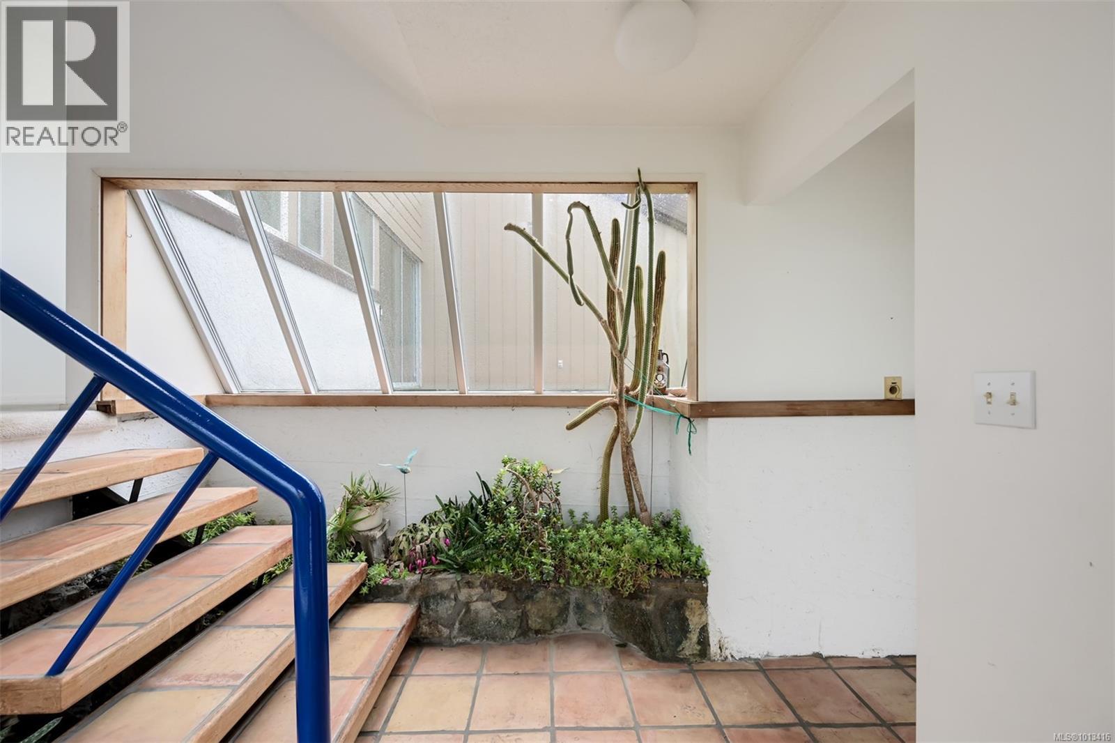 1291 Rockcrest Ave, Esquimalt