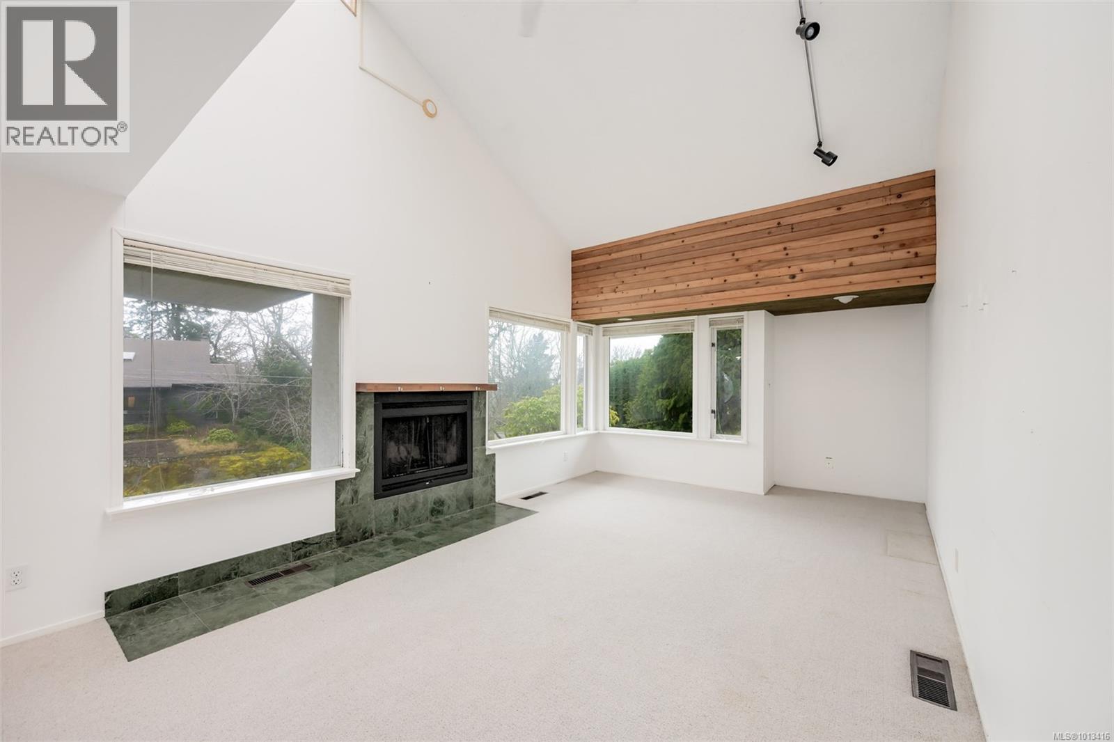 1291 Rockcrest Ave, Esquimalt