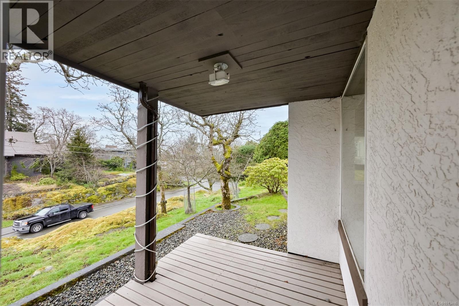 1291 Rockcrest Ave, Esquimalt