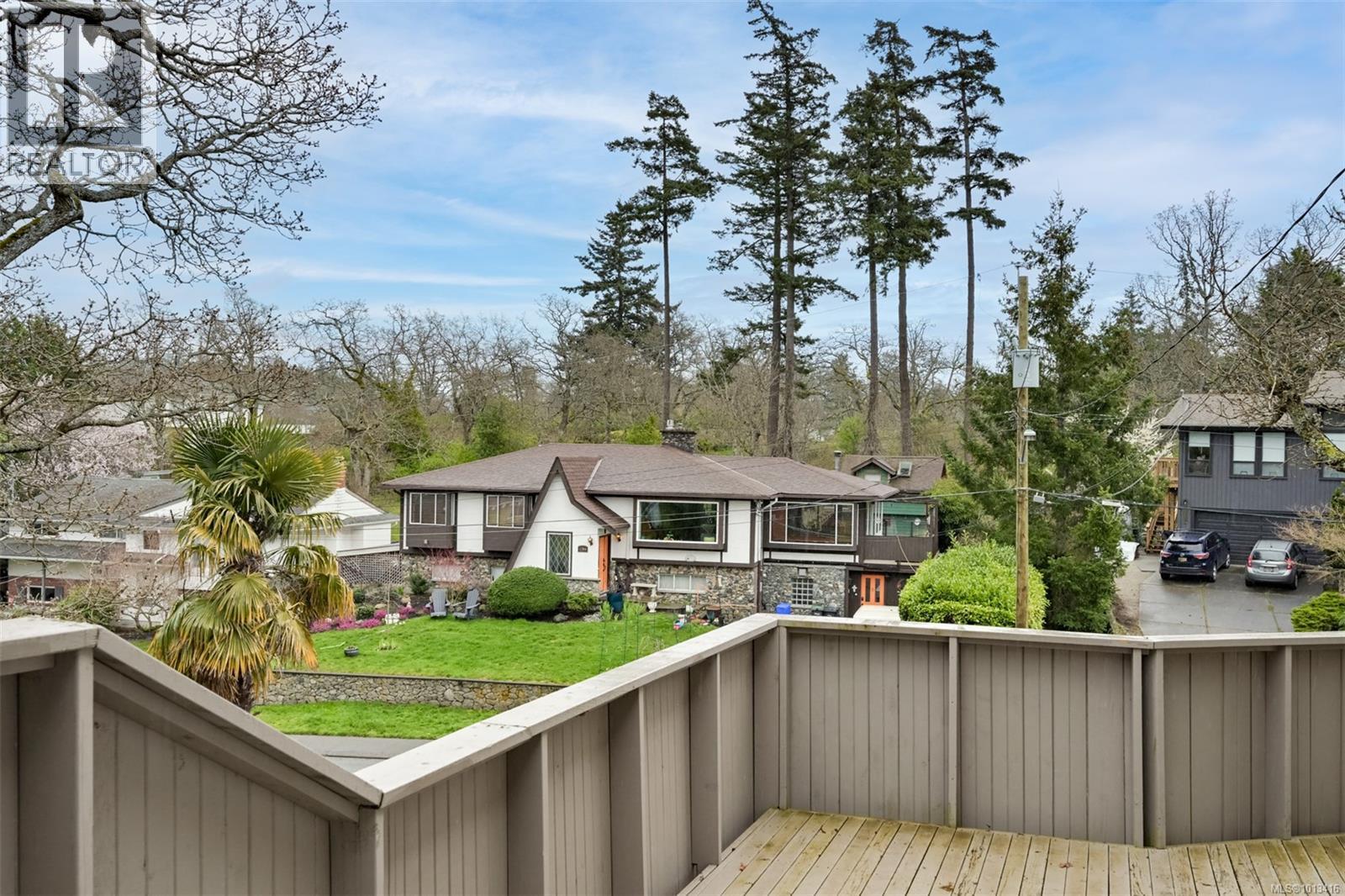 1291 Rockcrest Ave, Esquimalt