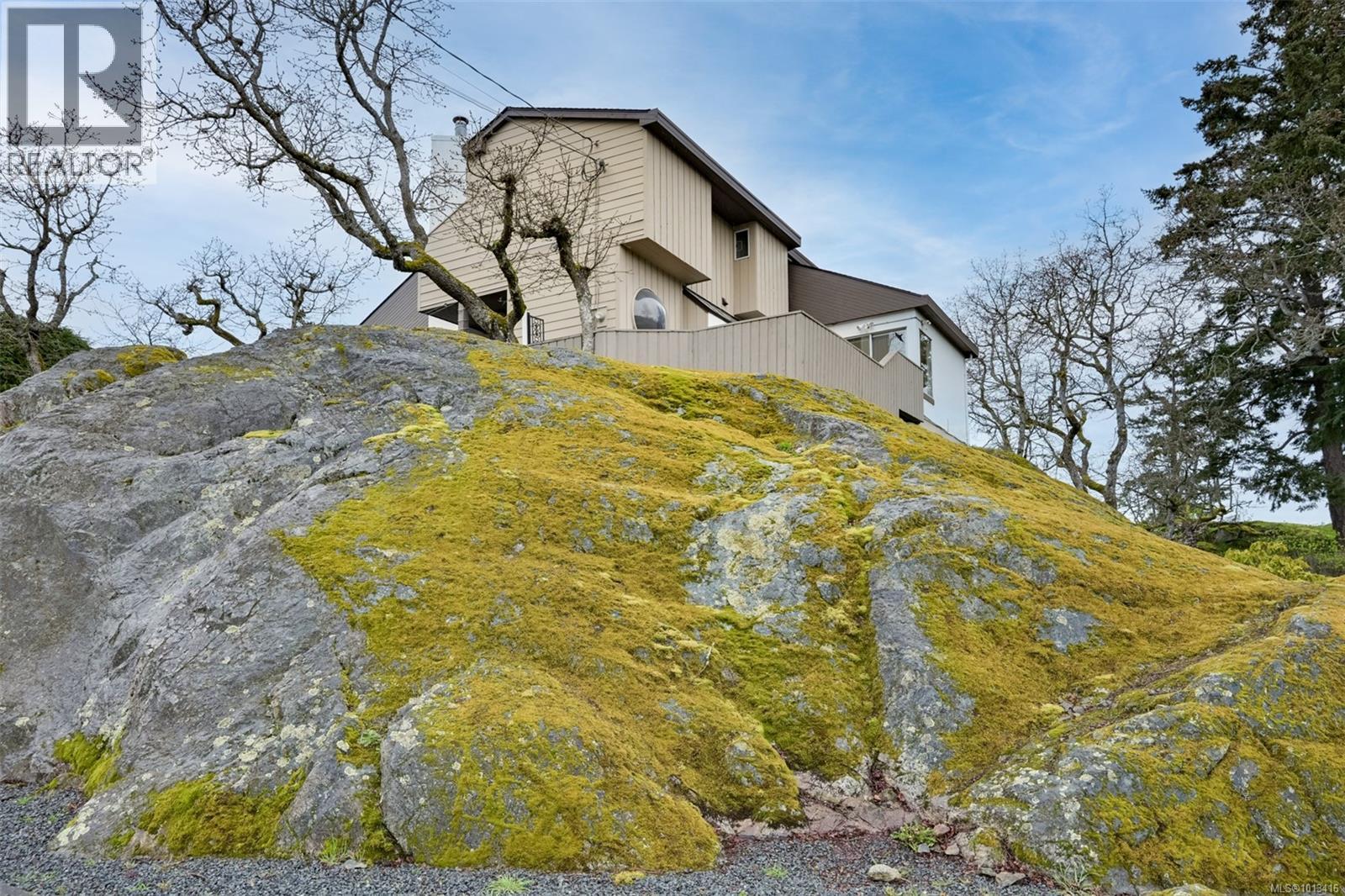 1291 Rockcrest Ave, Esquimalt