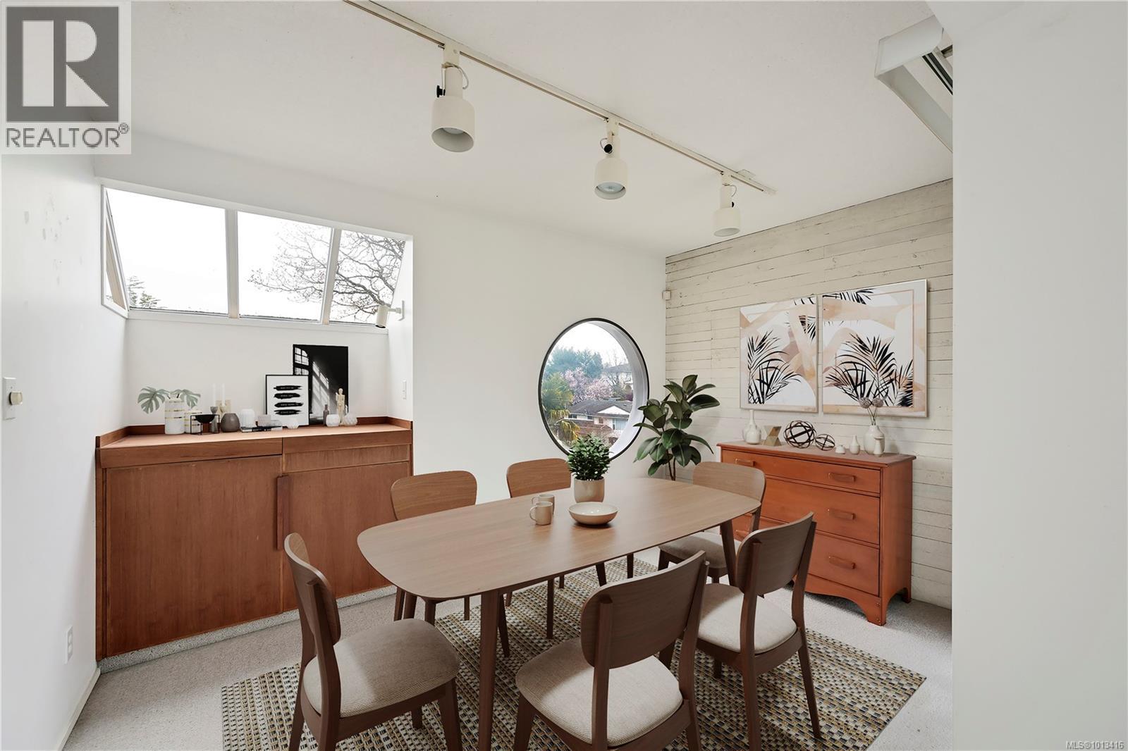 1291 Rockcrest Ave, Esquimalt