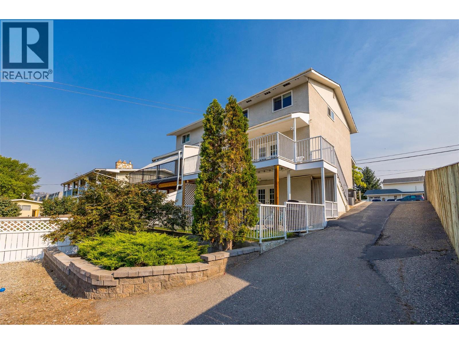  685 Hollydell Road, Kelowna