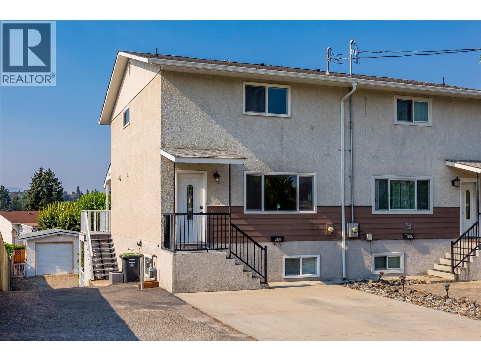  685 Hollydell Road, Kelowna