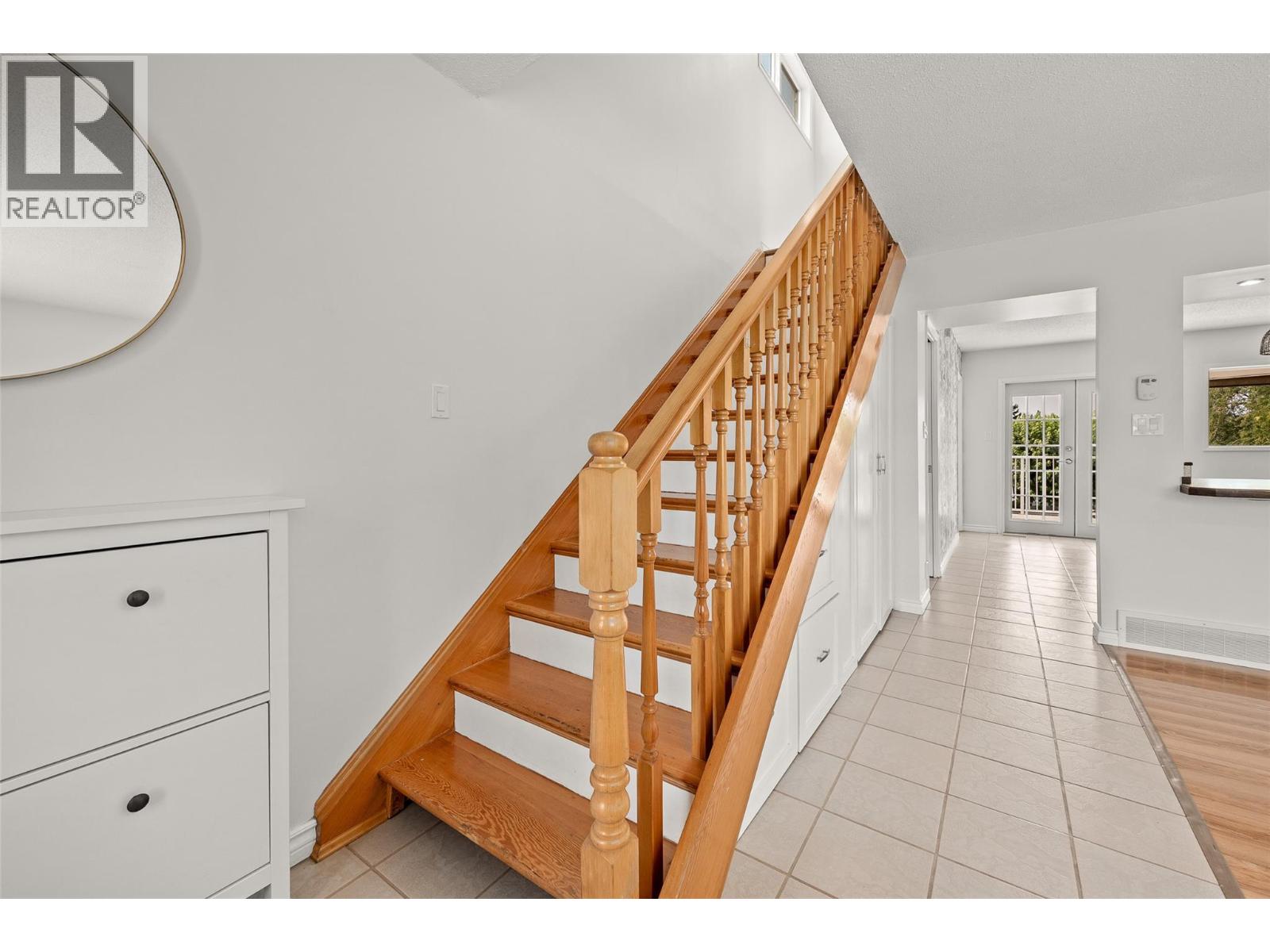  685 Hollydell Road, Kelowna