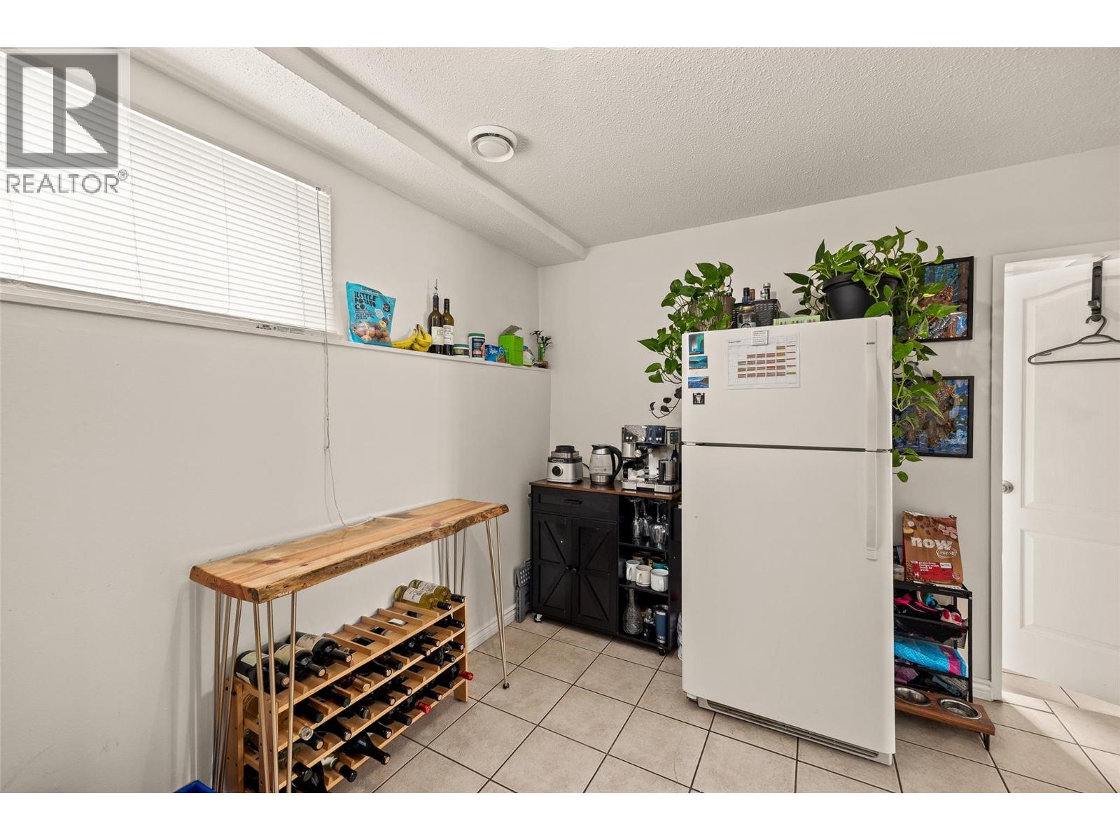  685 Hollydell Road, Kelowna