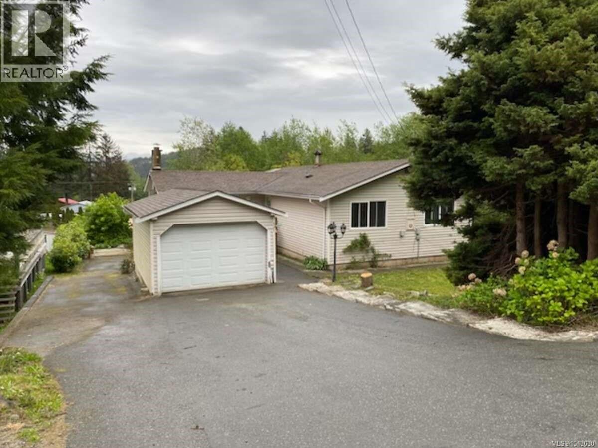 551 MacMillan Dr - 12