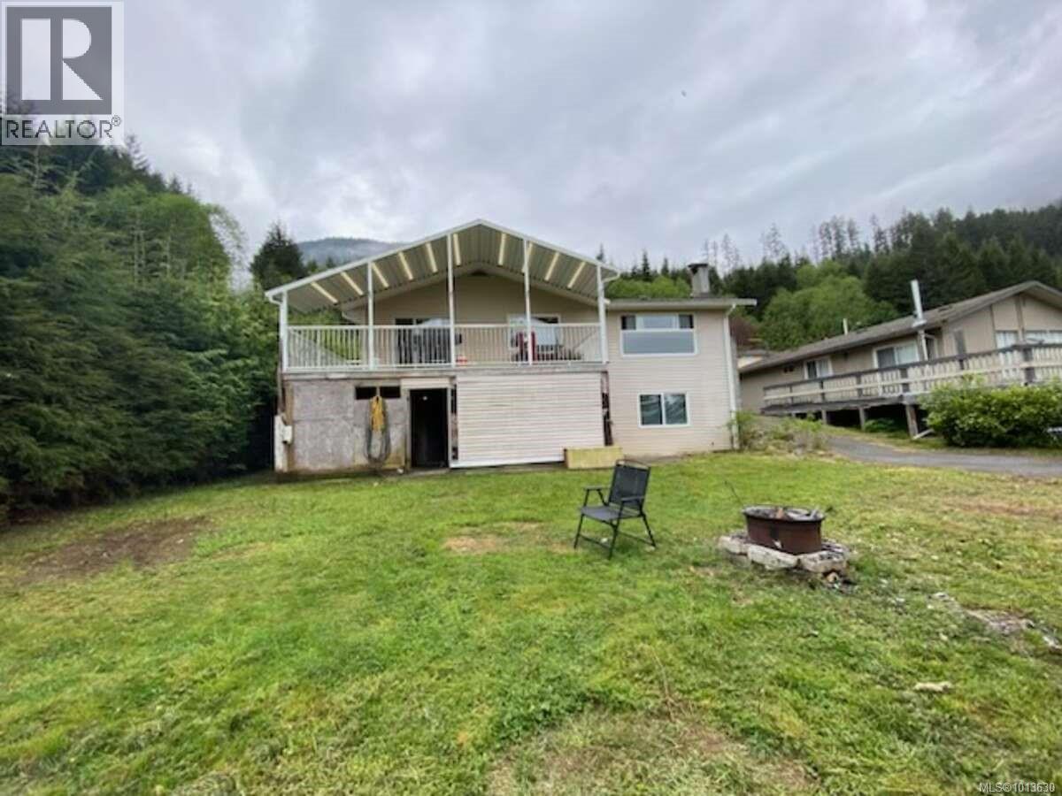 551 MacMillan Dr - 14