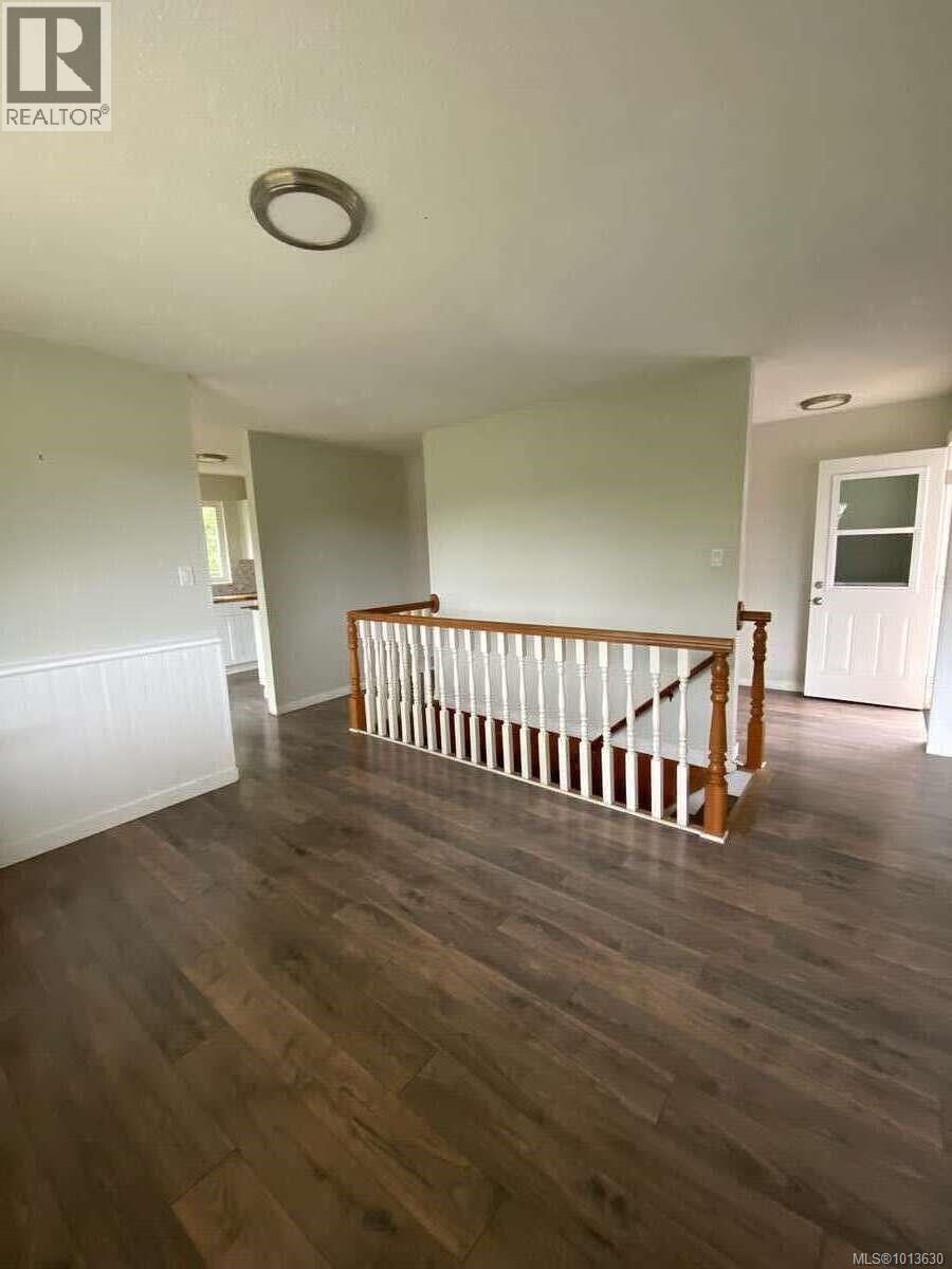 551 MacMillan Dr - 5