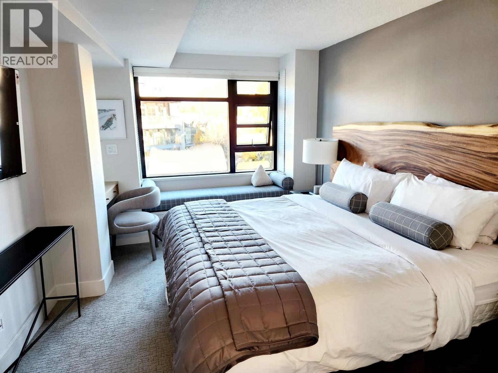 307 4280 MOUNTAIN SQUARE, Whistler