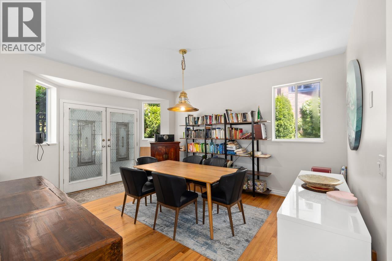 6755 DUFFERIN AVENUE, West Vancouver