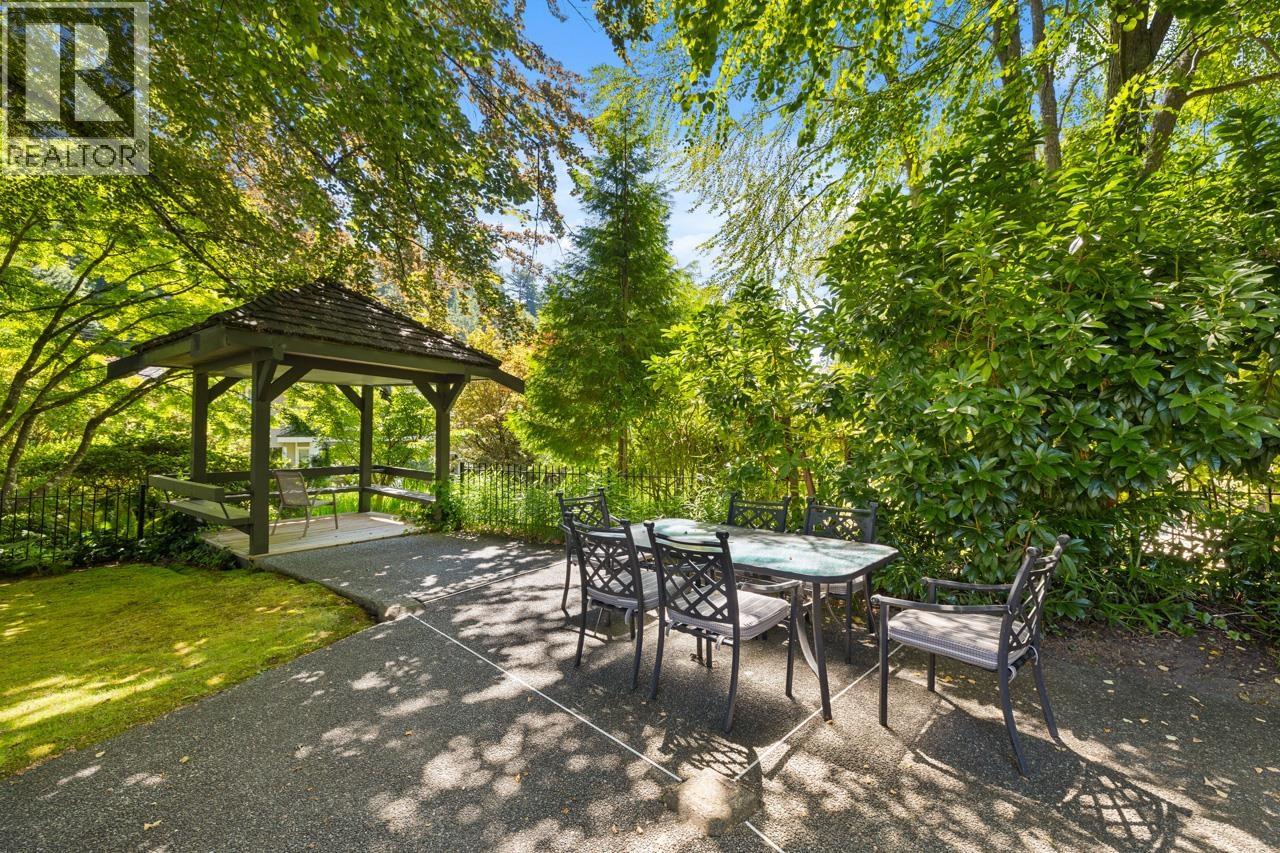 6755 DUFFERIN AVENUE, West Vancouver