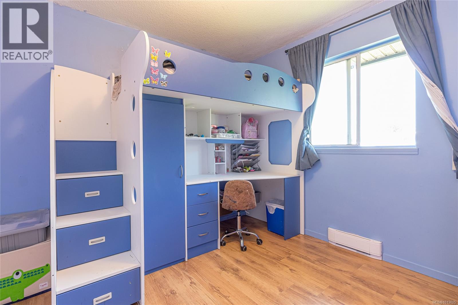 10 1906 Bowen Rd, Nanaimo