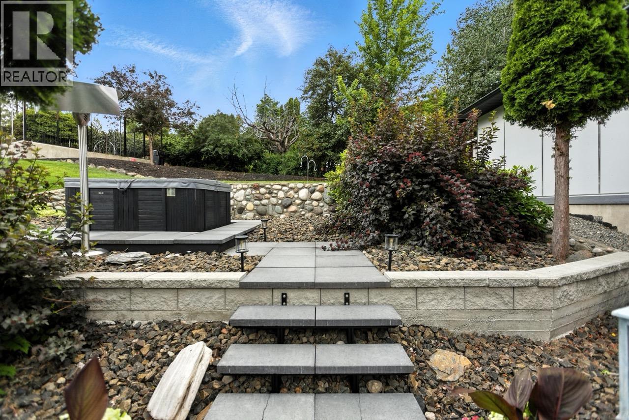 2015 High Country Boulevard, Kamloops