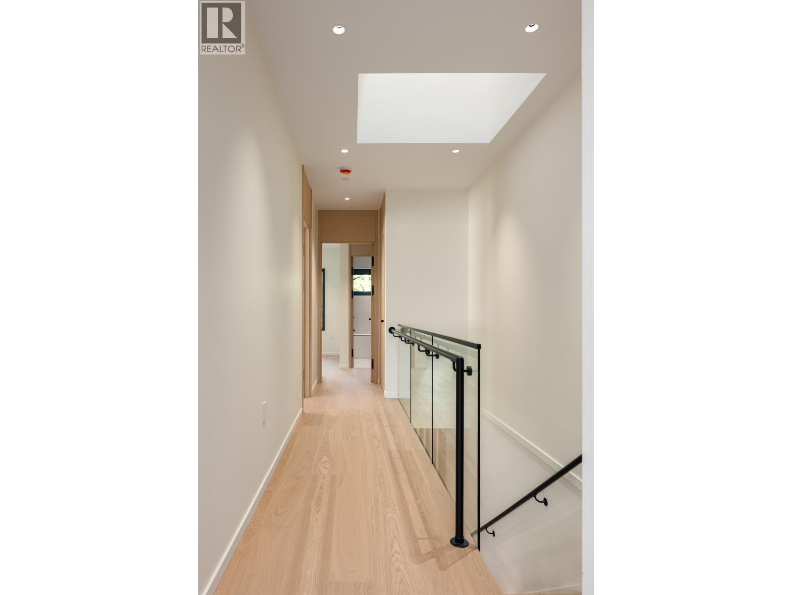 4475 WALLACE STREET, Vancouver