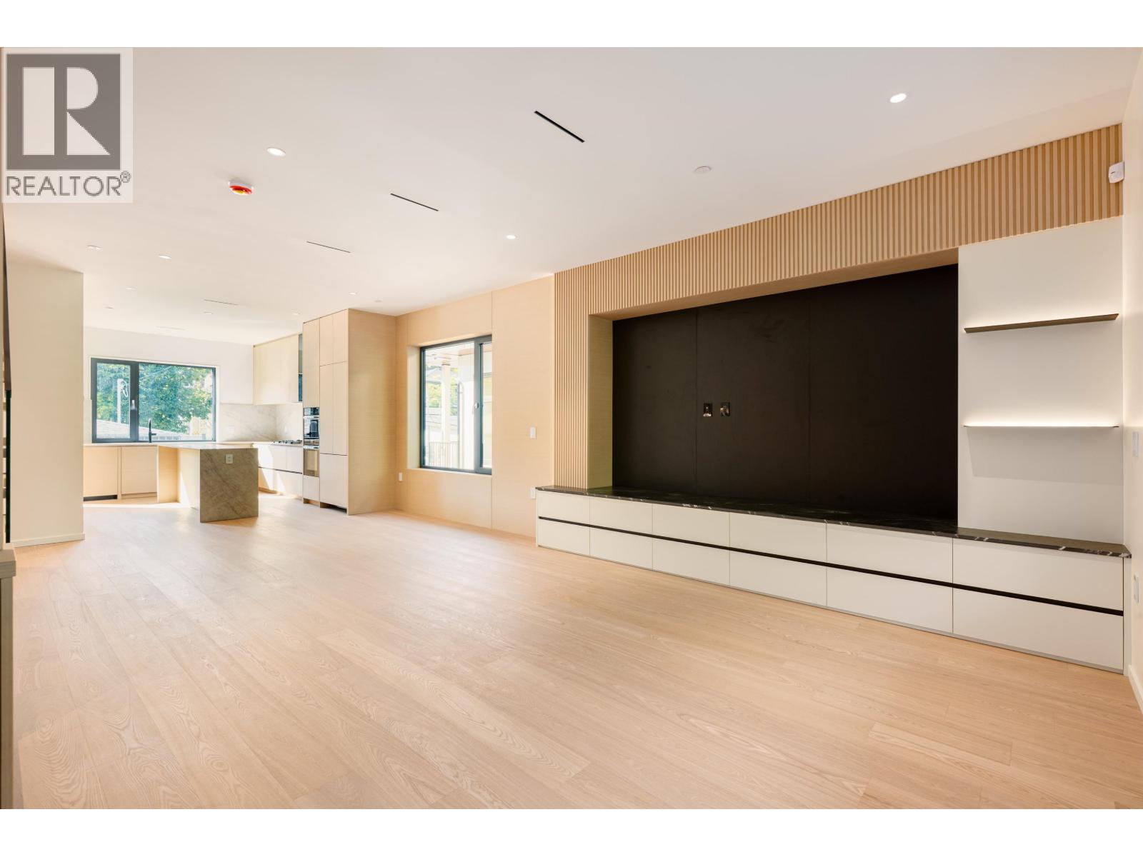 4475 WALLACE STREET, Vancouver