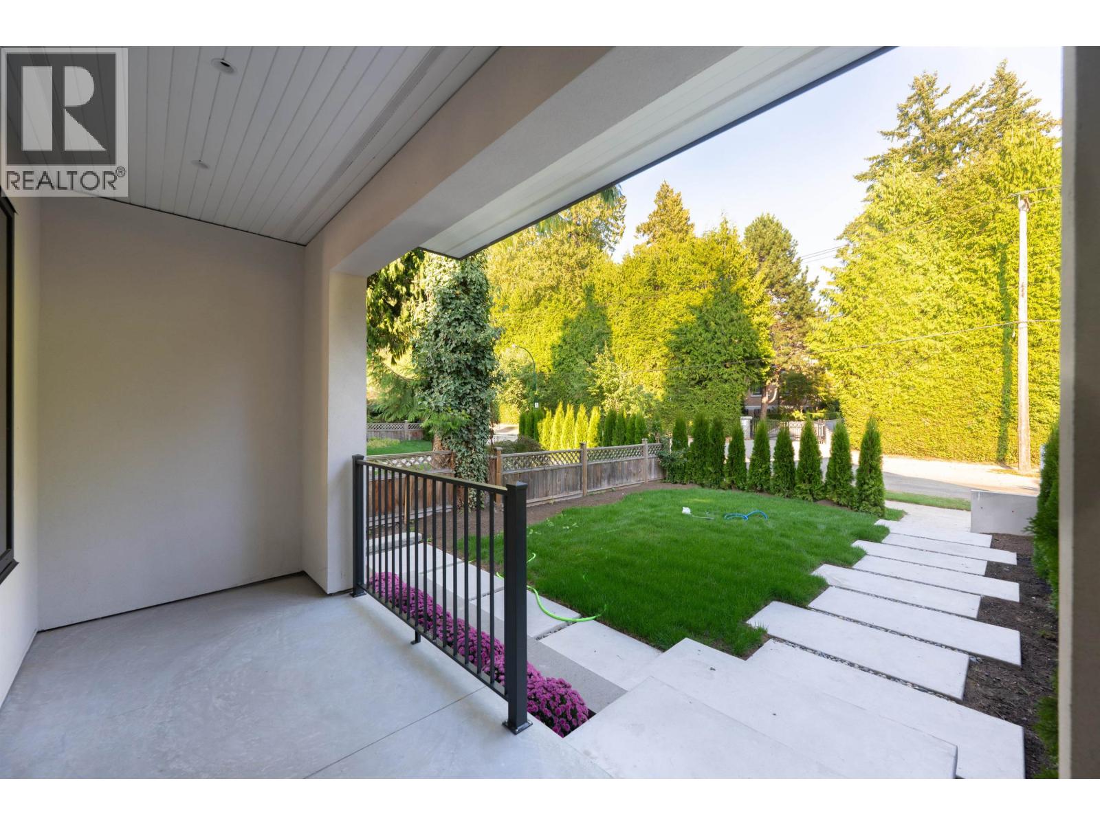 4475 WALLACE STREET, Vancouver
