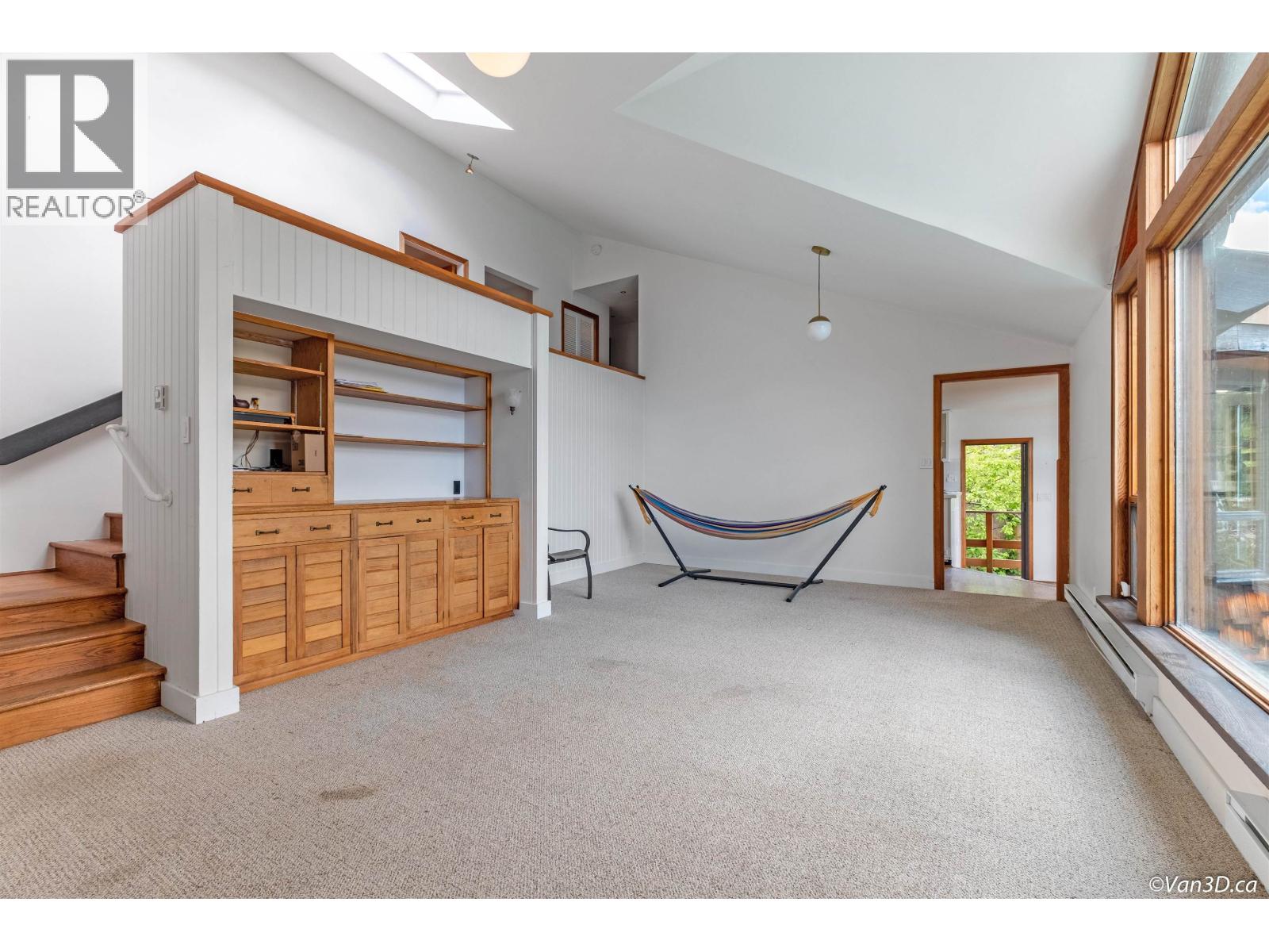 4541 STONEHAVEN AVENUE, North Vancouver