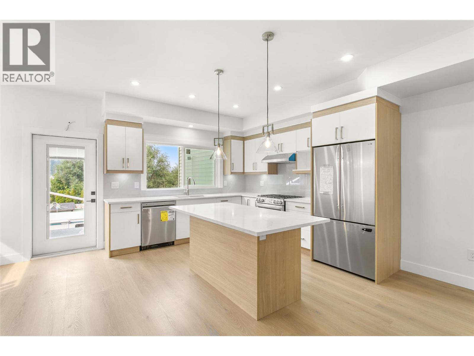  2709 Hewl Road, West Kelowna