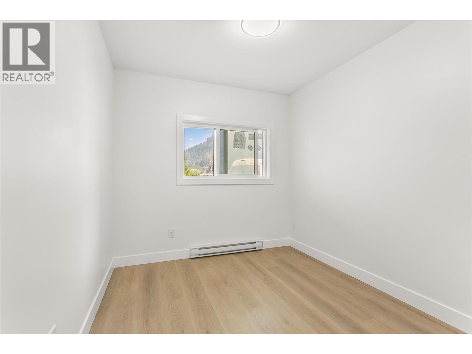  2709 Hewl Road, West Kelowna