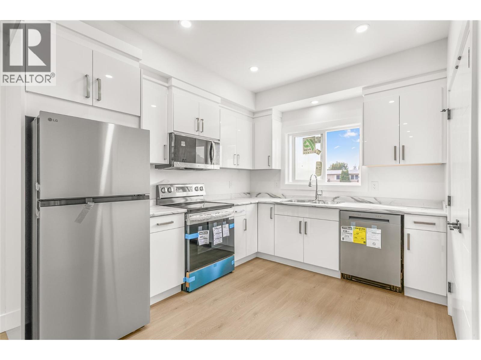  2709 Hewl Road, West Kelowna