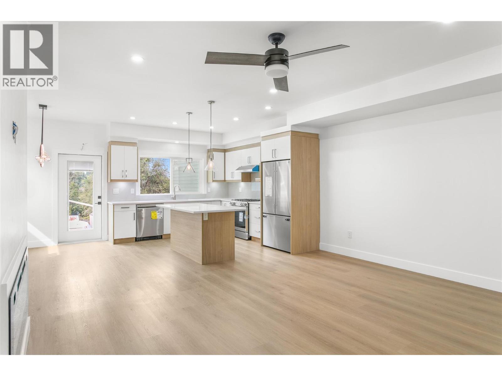  2709 Hewl Road, West Kelowna