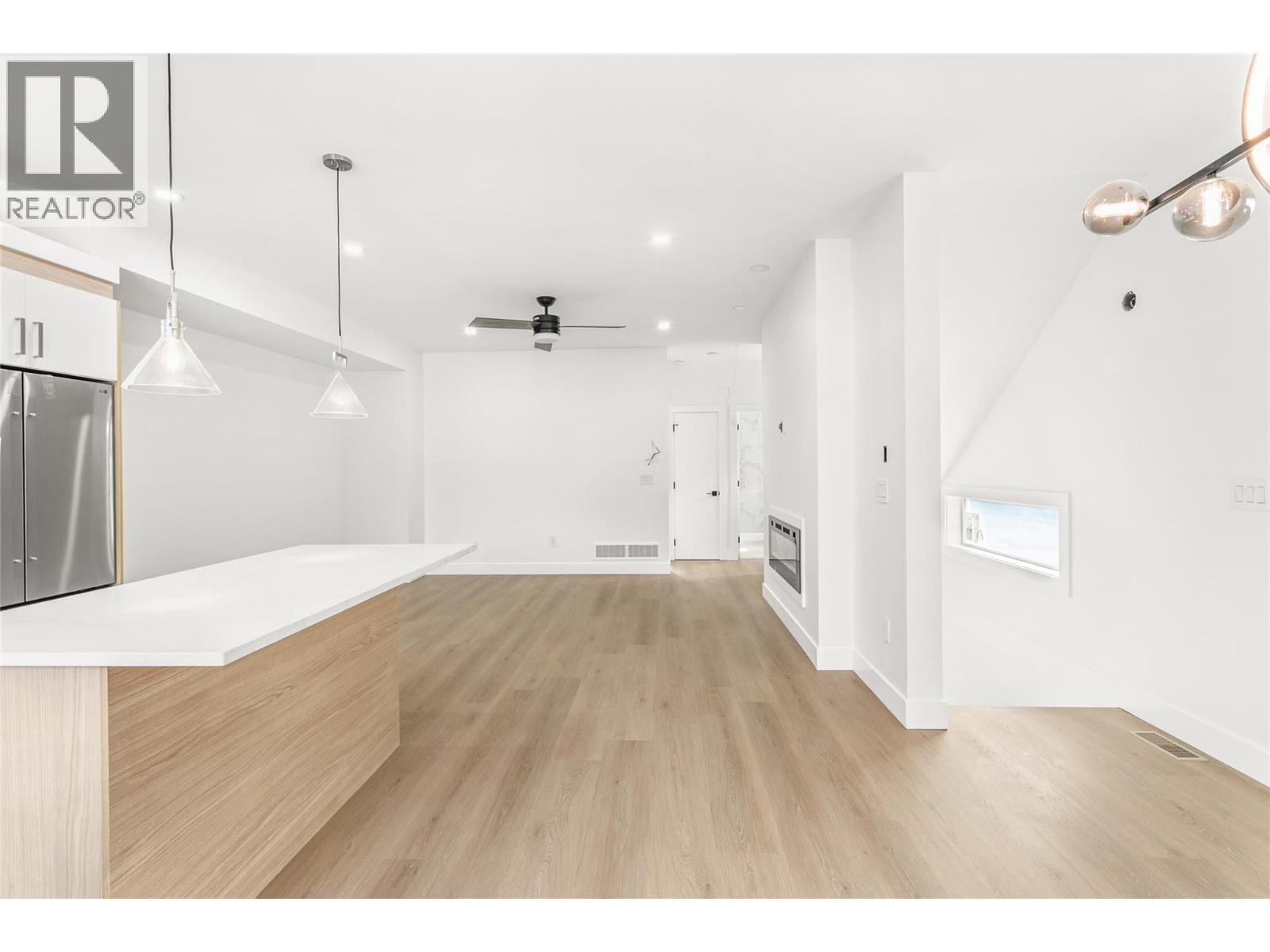  2709 Hewl Road, West Kelowna