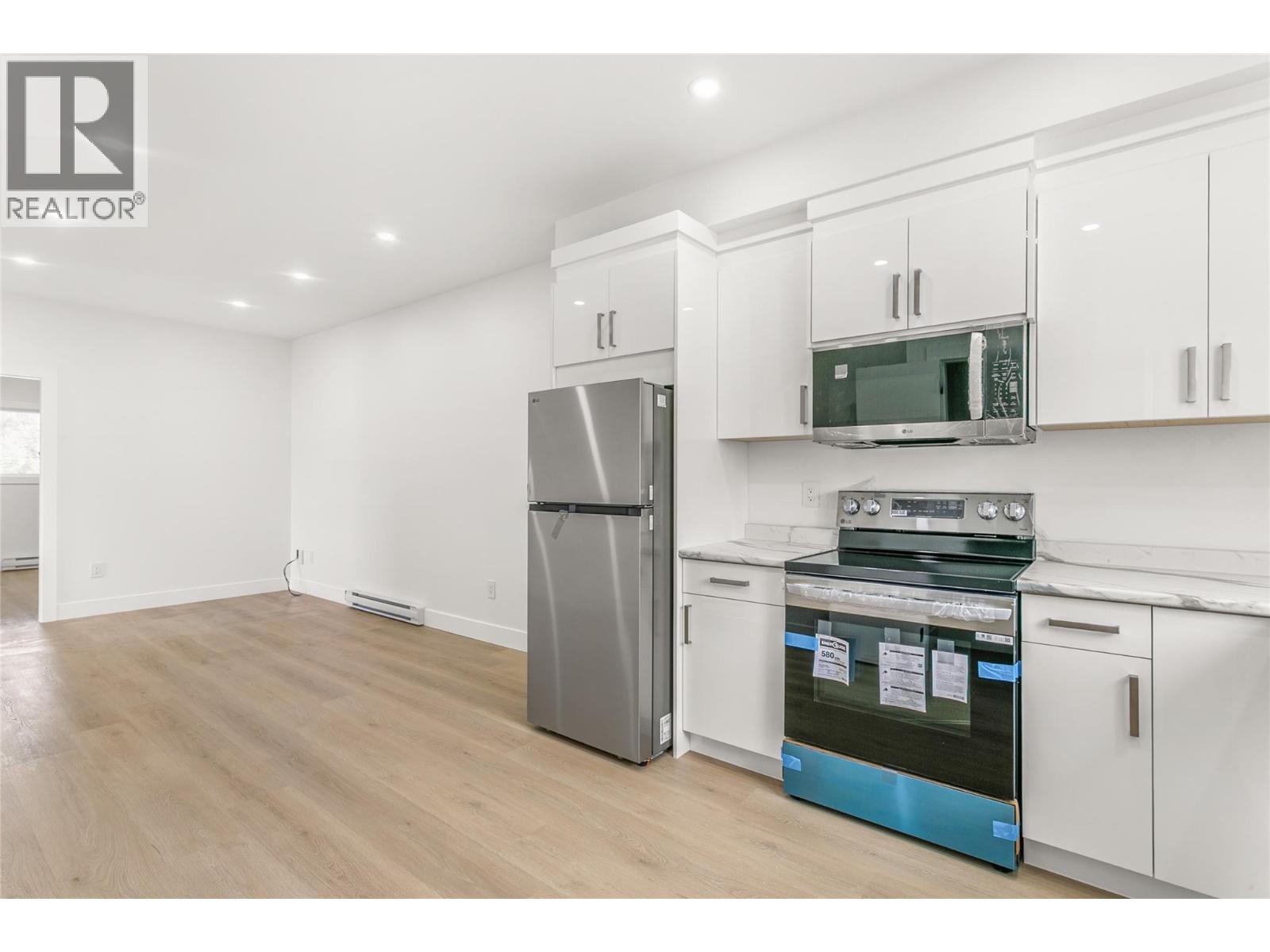  2709 Hewl Road, West Kelowna
