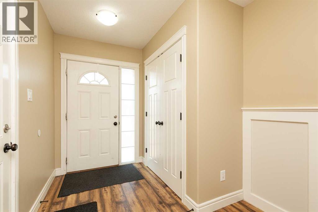 Single Family House for Sale in  Mt Sundance Manor W Sunridge Lethbridge 