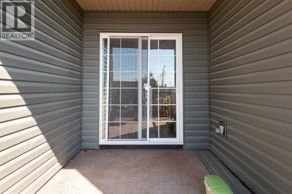 Single Family House for Sale in  Mt Sundance Manor W Sunridge Lethbridge 