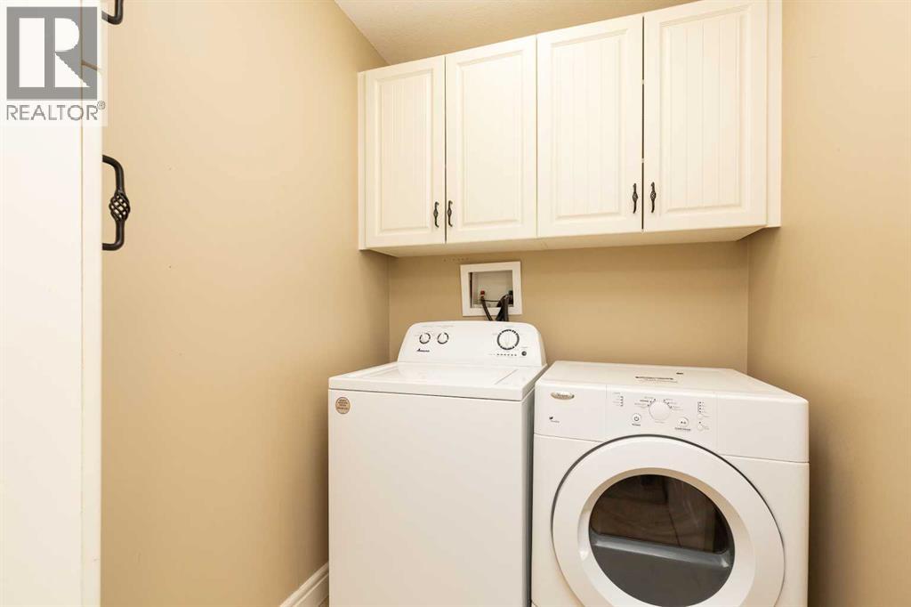 Single Family House for Sale in  Mt Sundance Manor W Sunridge Lethbridge 