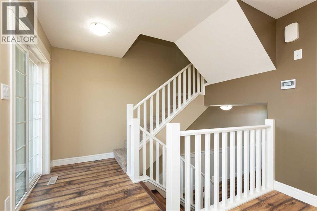 Single Family House for Sale in  Mt Sundance Manor W Sunridge Lethbridge 