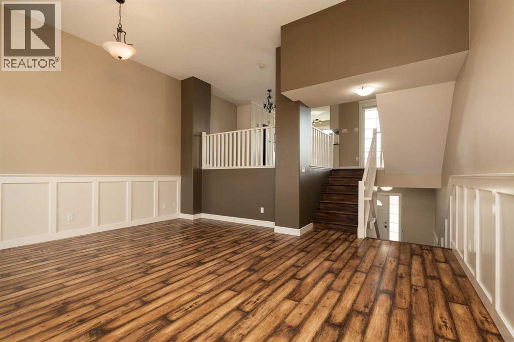 Single Family House for Sale in  Mt Sundance Manor W Sunridge Lethbridge 